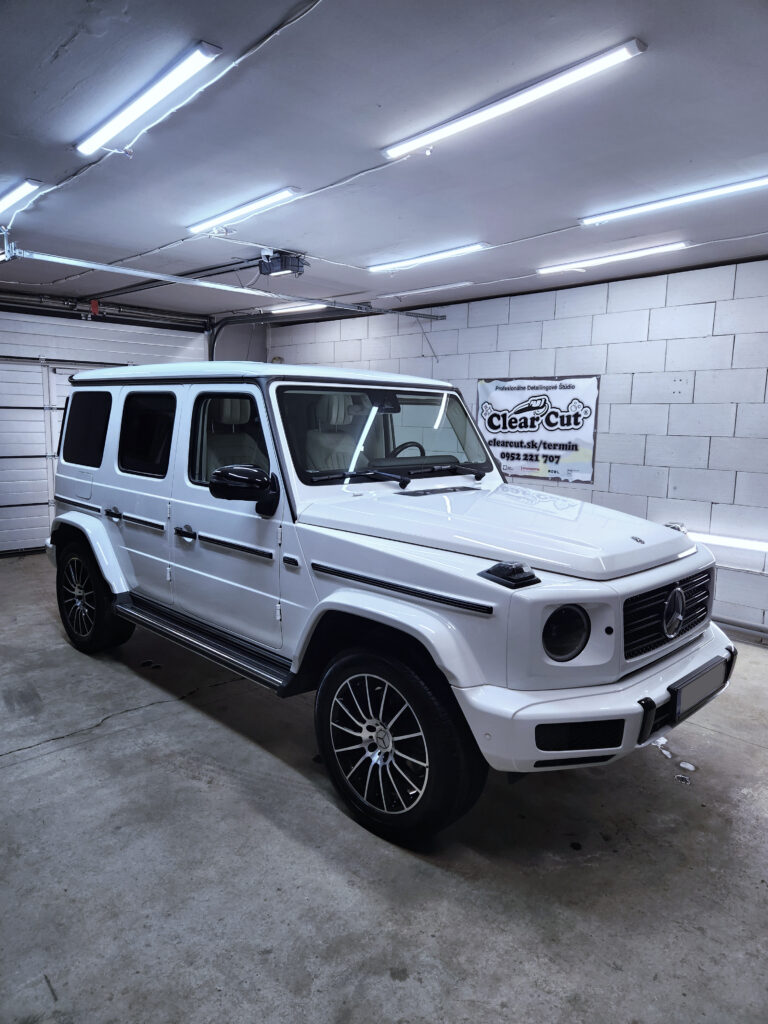 Hĺbkové čistenie interiéru auta Mercedes-Benz G – tepovanie a dezinfekcia, Lučenec